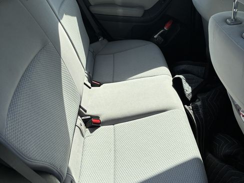 Used 2016 Subaru Forester 2.5i w/ Alloy Wheel Package image 13