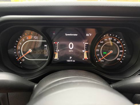 Used 2024 Jeep Wrangler Unlimited Sport AWD/4WD image 18