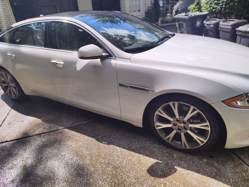 Used 2014 Jaguar XJ L Portfolio image 4