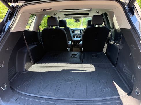 Used 2019 Buick Enclave Premium w/ Experience Buick Package AWD/4WD image 18