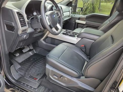 Used 2019 Ford F250 Lariat AWD/4WD image 6