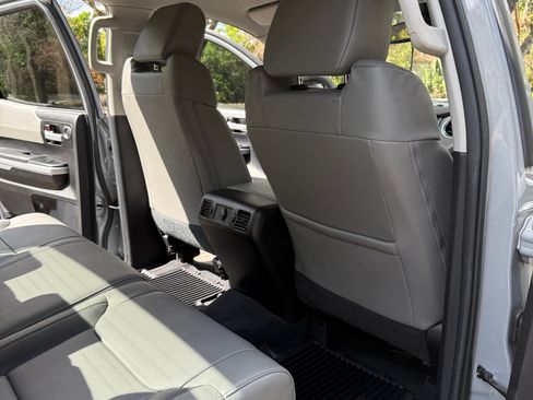 Used 2021 Toyota Tundra Limited w/ Limited Premium Package image 15