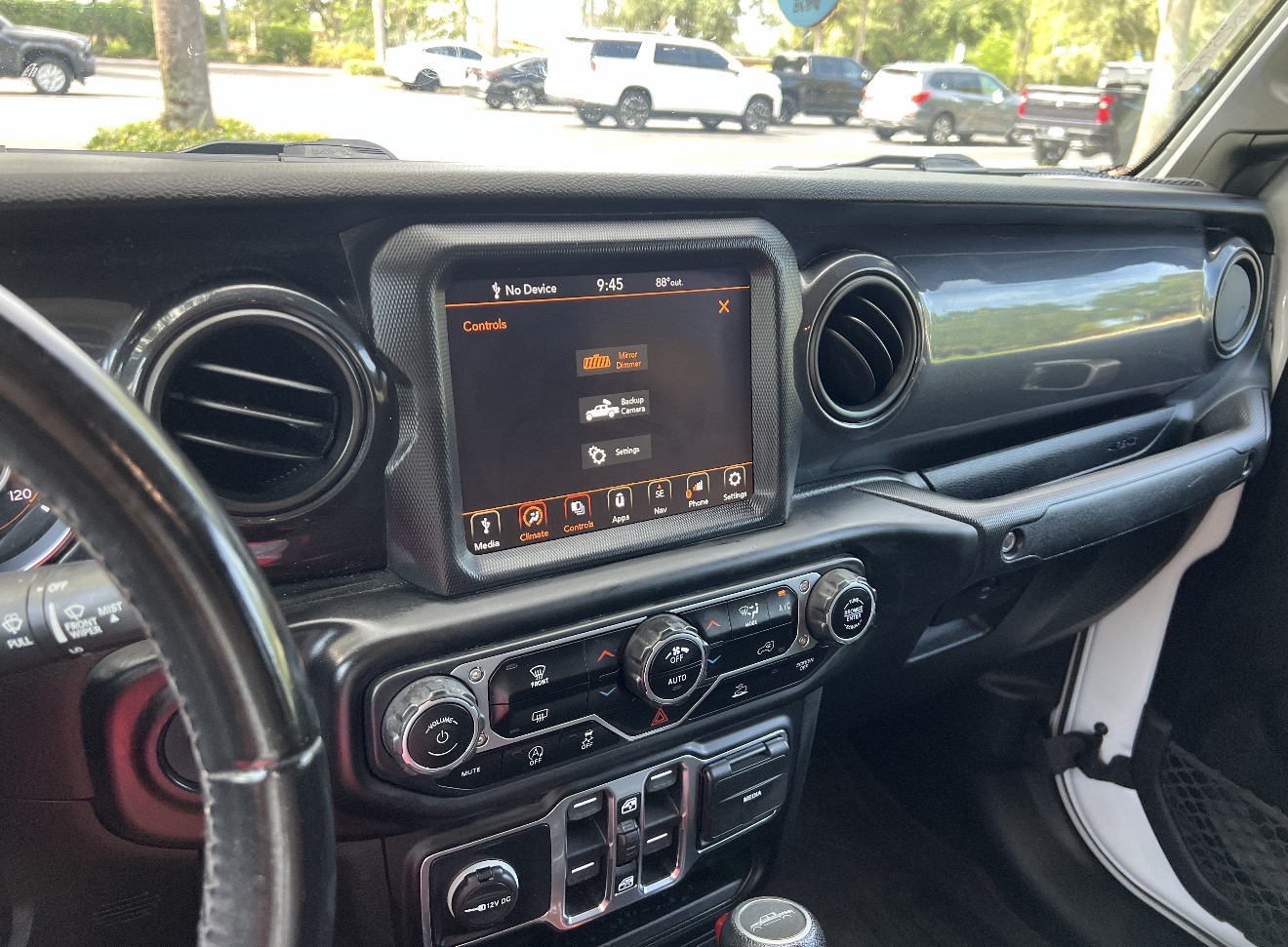 Used 2020 Jeep Gladiator Sport AWD/4WD image 5