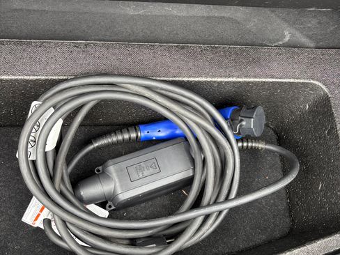 Used 2023 Subaru Solterra AWD image 6