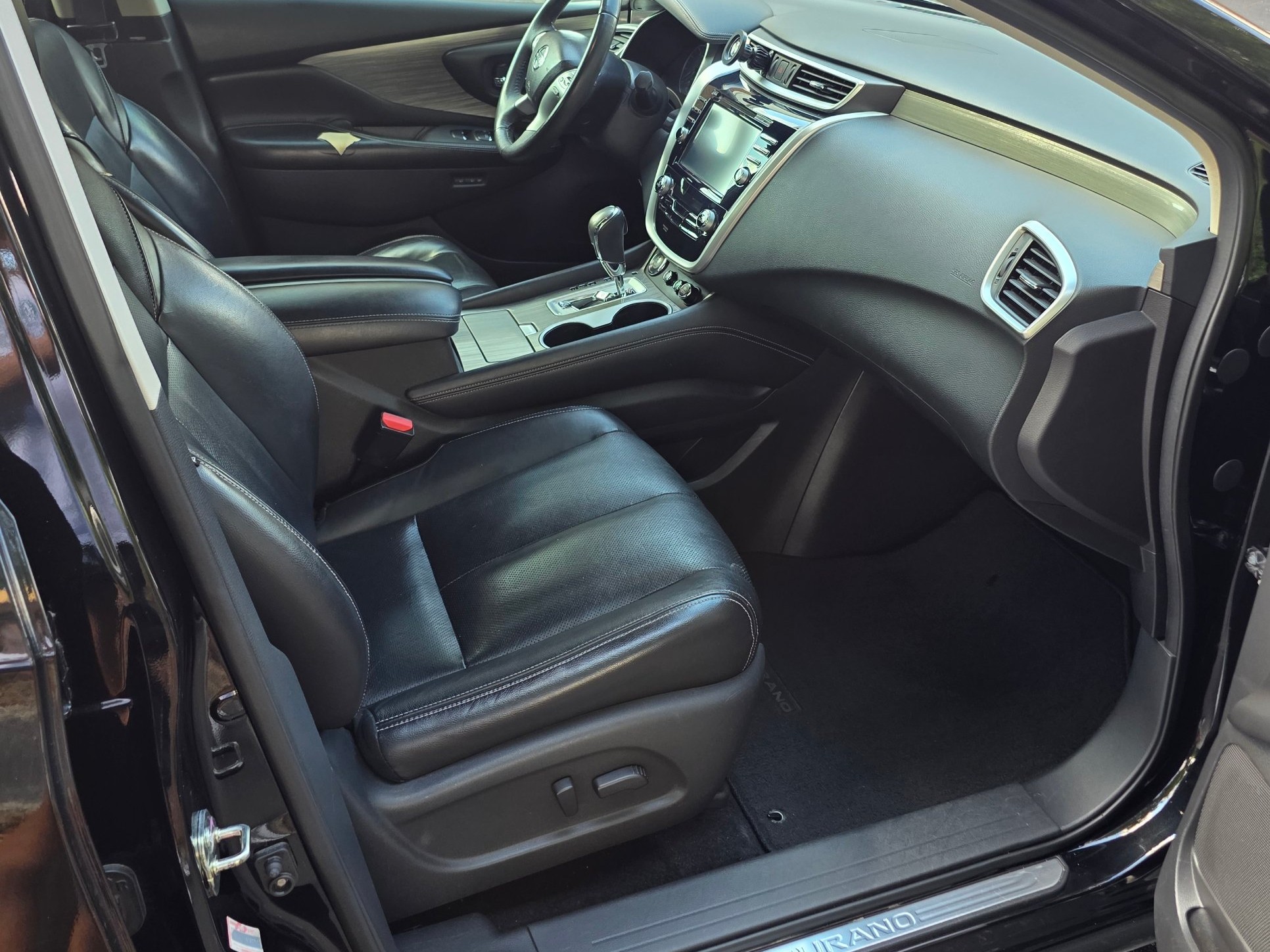 Used 2016 Nissan Murano Platinum w/ Platinum Technology Package FWD image 13