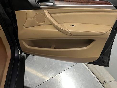 Used 2012 BMW X5 xDrive35i image 4