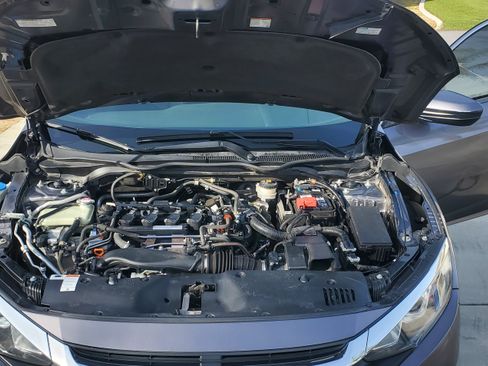 Used 2018 Honda Civic EX-T image 8