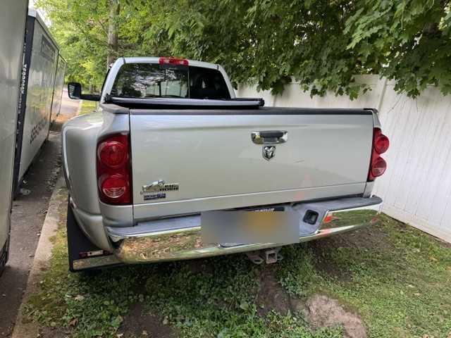 Used 2009 Dodge Ram 3500 Truck SLT w/ Trailer Tow Group RWD image 2