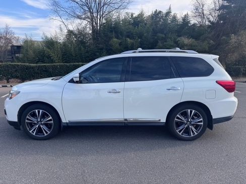 Used 2017 Nissan Pathfinder Platinum w/ Cargo Package image 1