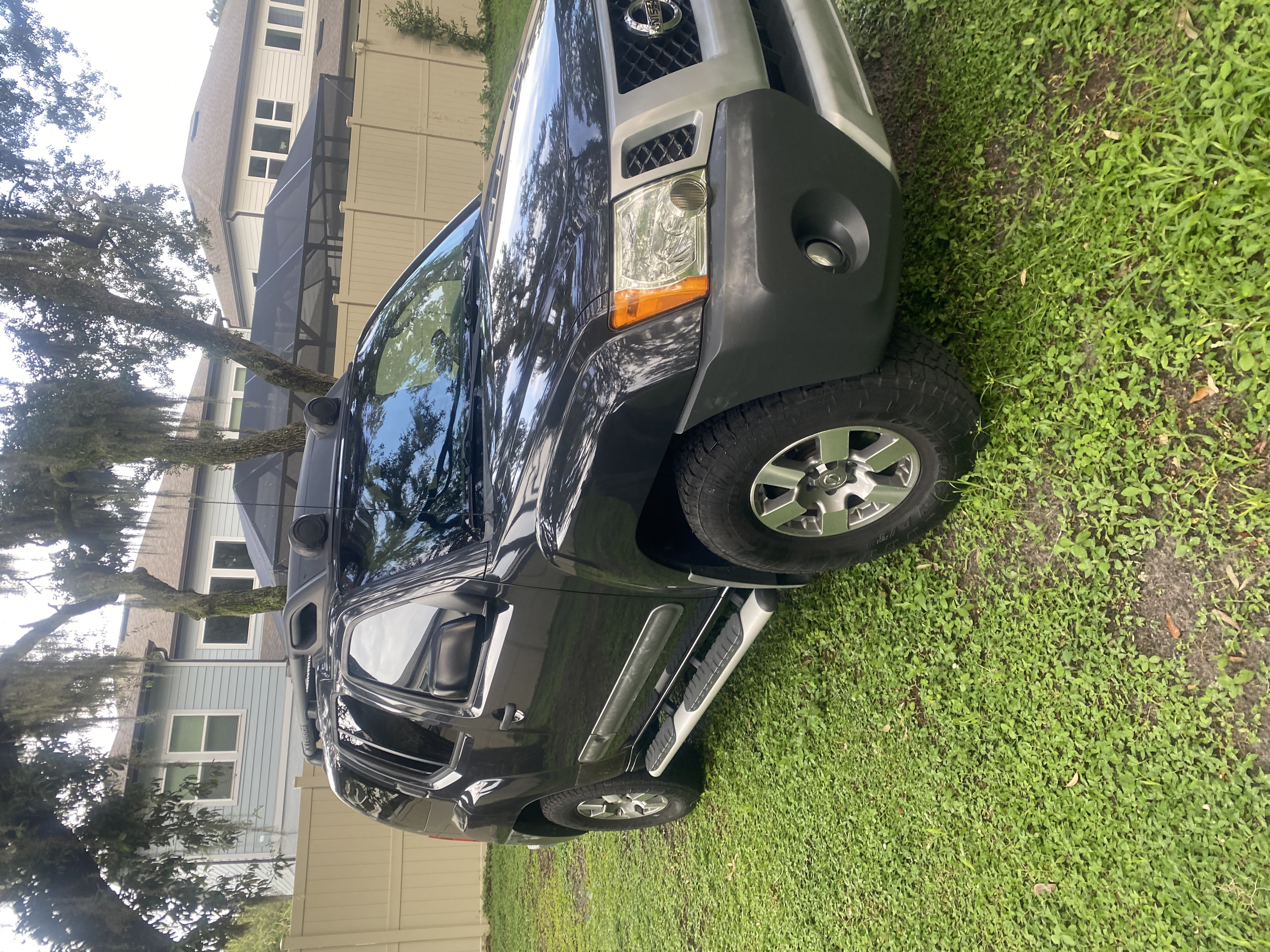 Used 2011 Nissan Xterra PRO-4X w/ Protection Pkg AWD/4WD image 2