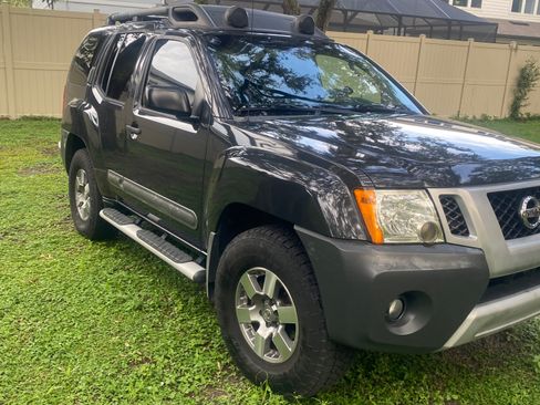 Used 2011 Nissan Xterra PRO-4X w/ Protection Pkg AWD/4WD image 2