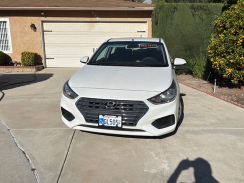 Used 2019 Hyundai Accent SE image 2