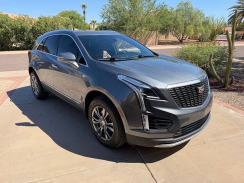 Used 2020 Cadillac XT5 Premium Luxury FWD image 1