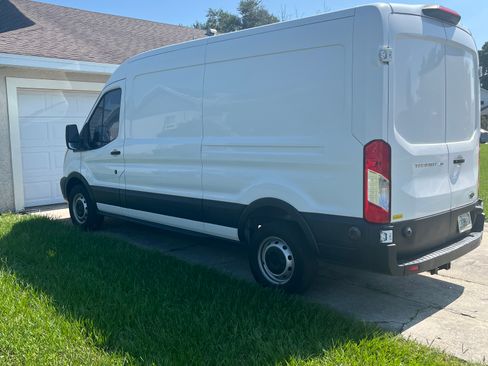 Used 2019 Ford Transit 250 148 Medium Roof w/ Interior Upgrade Package RWD image 4