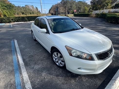 Used 2010 Honda Accord EX-L image 6