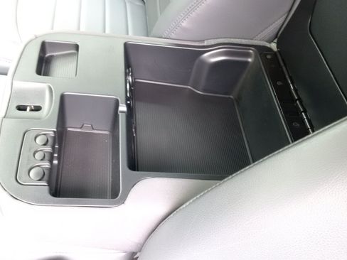 Used 2015 RAM 3500 Tradesman w/ Power & Remote Entry Group image 26