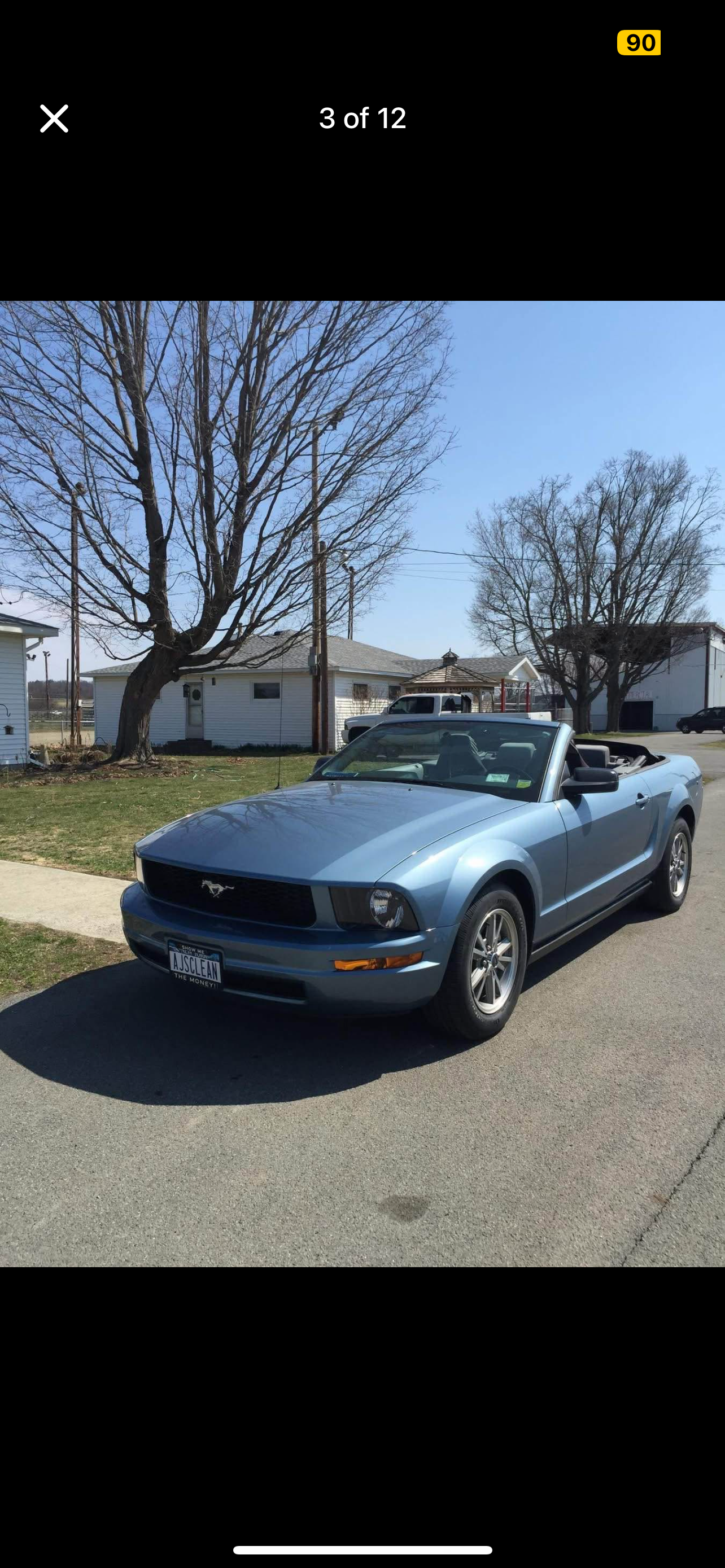 Used 2005 Ford Mustang Deluxe Convertible RWD image 2