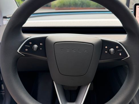 Used 2025 Tesla Model 3 Long Range RWD image 13