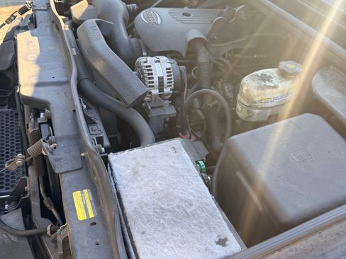 Used 2004 HUMMER H2 Luxury image 13