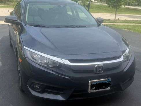 Used 2016 Honda Civic EX-T image 1