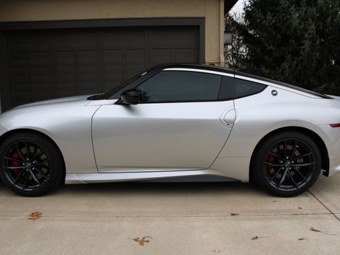 Used 2023 Nissan Z w/ Floor Mat Package (L93) image 5