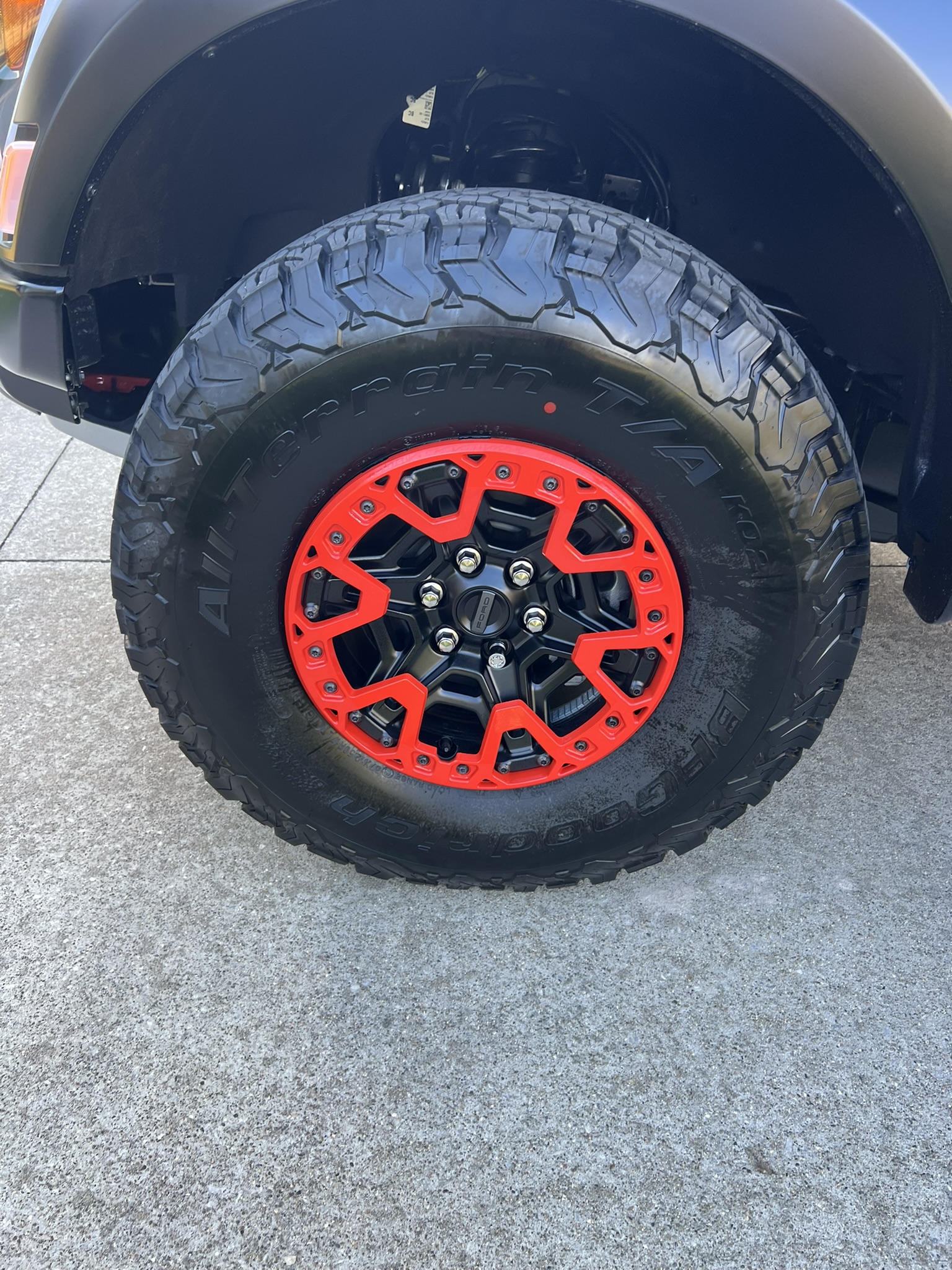 Used 2025 Ford F150 Raptor w/ Equipment Group 803A Raptor R AWD/4WD image 16