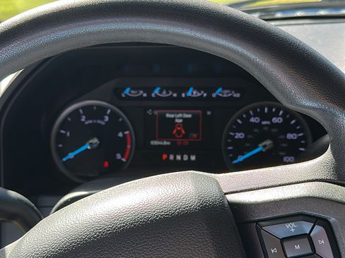 Used 2022 Ford F250 XLT w/ XLT Premium Package AWD/4WD image 8