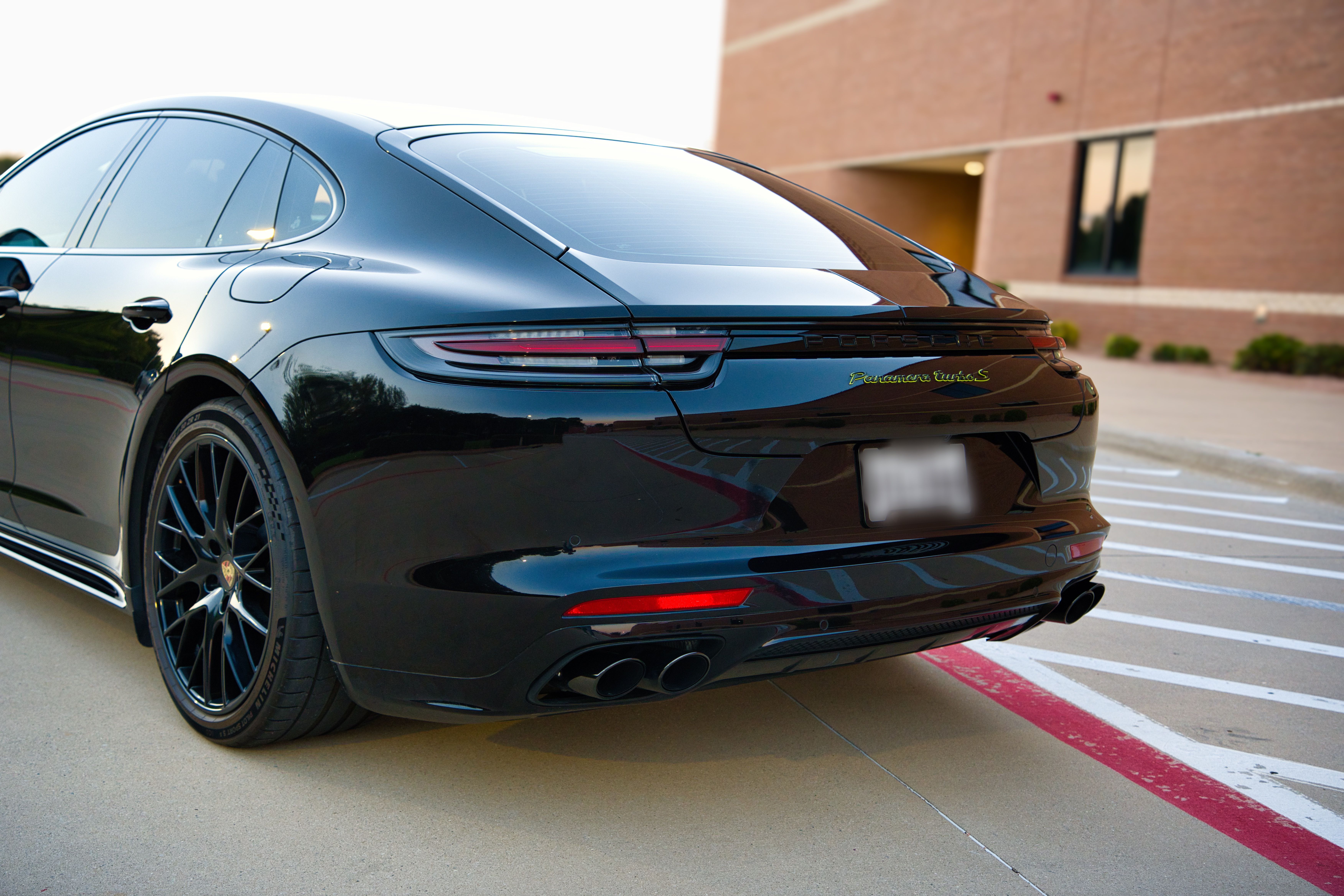 Used 2019 Porsche Panamera Turbo S AWD/4WD image 5