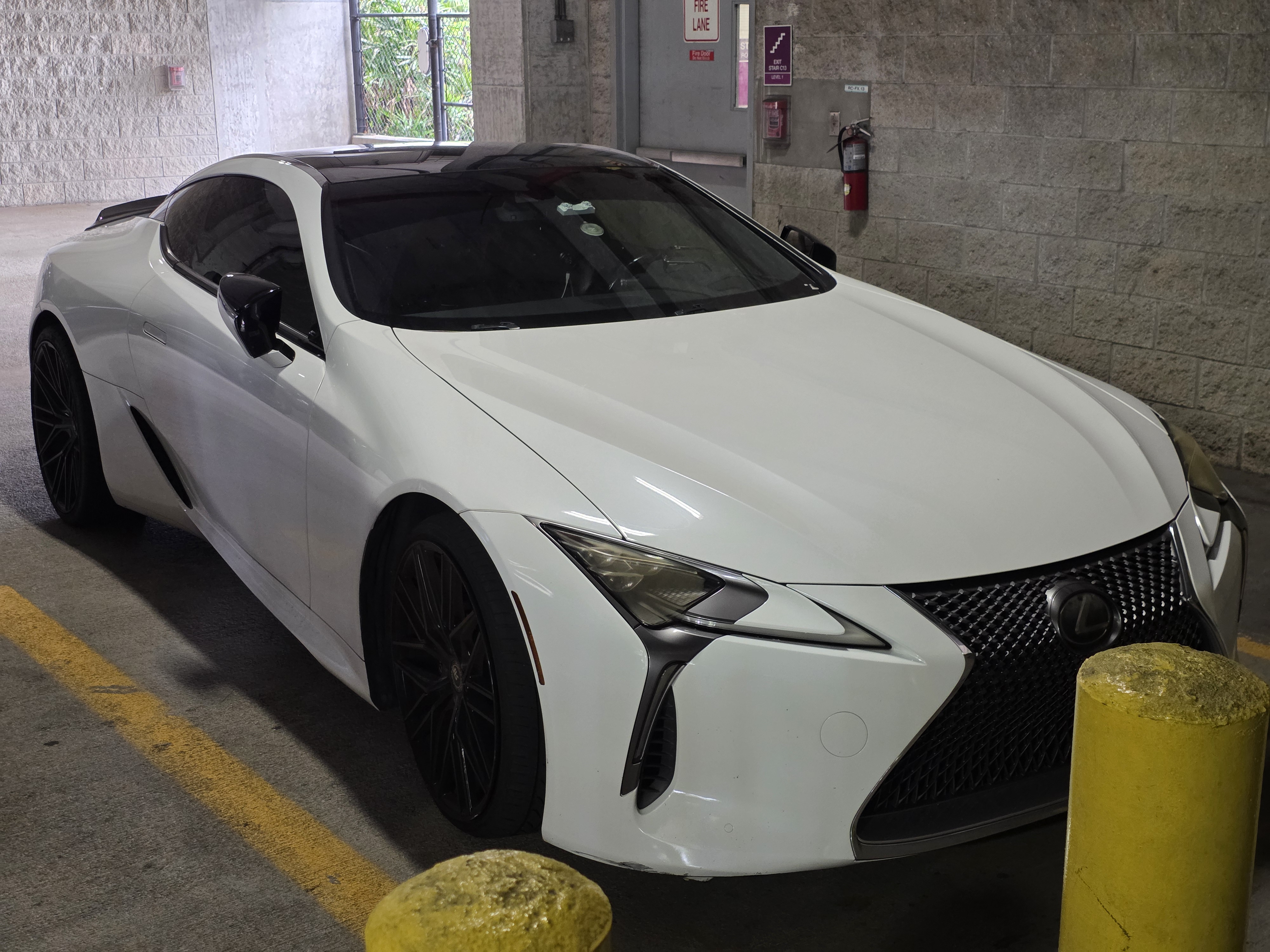Used 2018 Lexus LC 500 Coupe w/ Sport Package RWD image 24