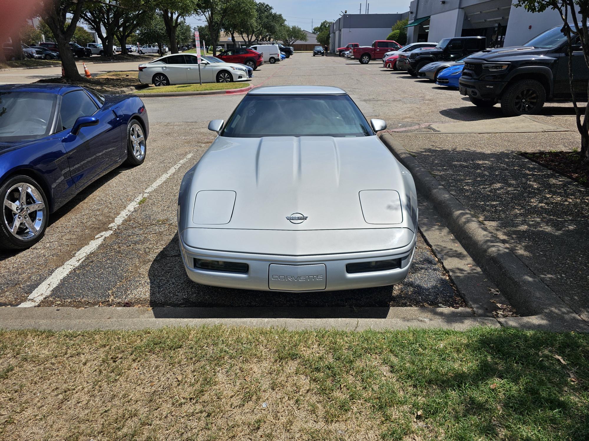 Used 1996 Chevrolet Corvette Coupe RWD image 4