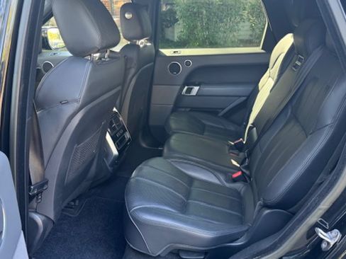 Used 2015 Land Rover Range Rover Sport HSE image 8