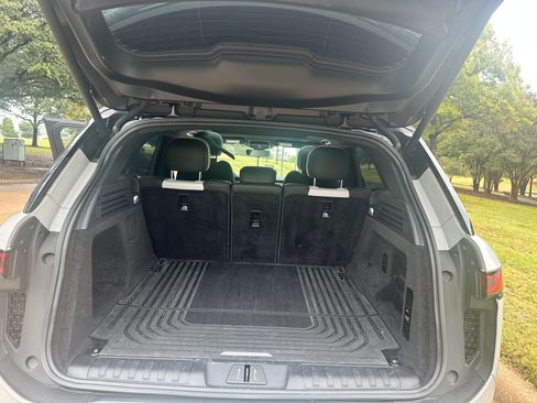 Used 2024 Land Rover Range Rover Sport Dynamic SE image 13