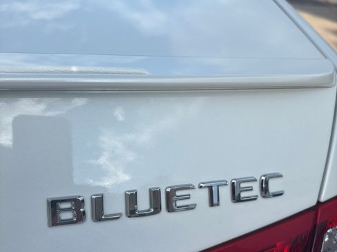 Used 2012 Mercedes-Benz E 350 BlueTEC Sedan image 13