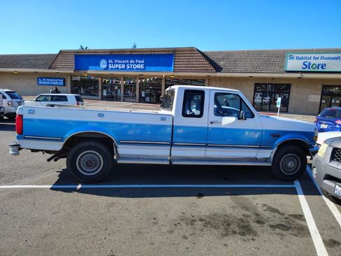 Used 1992 Ford F250 Long Bed image 1