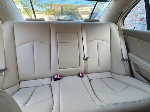 Used 2009 Mercedes-Benz E 350 Sedan image 12