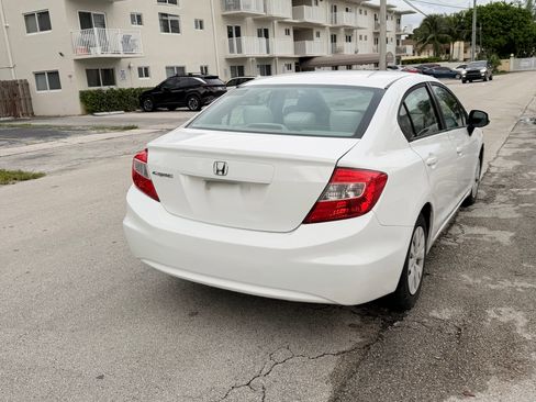Used 2012 Honda Civic LX image 2