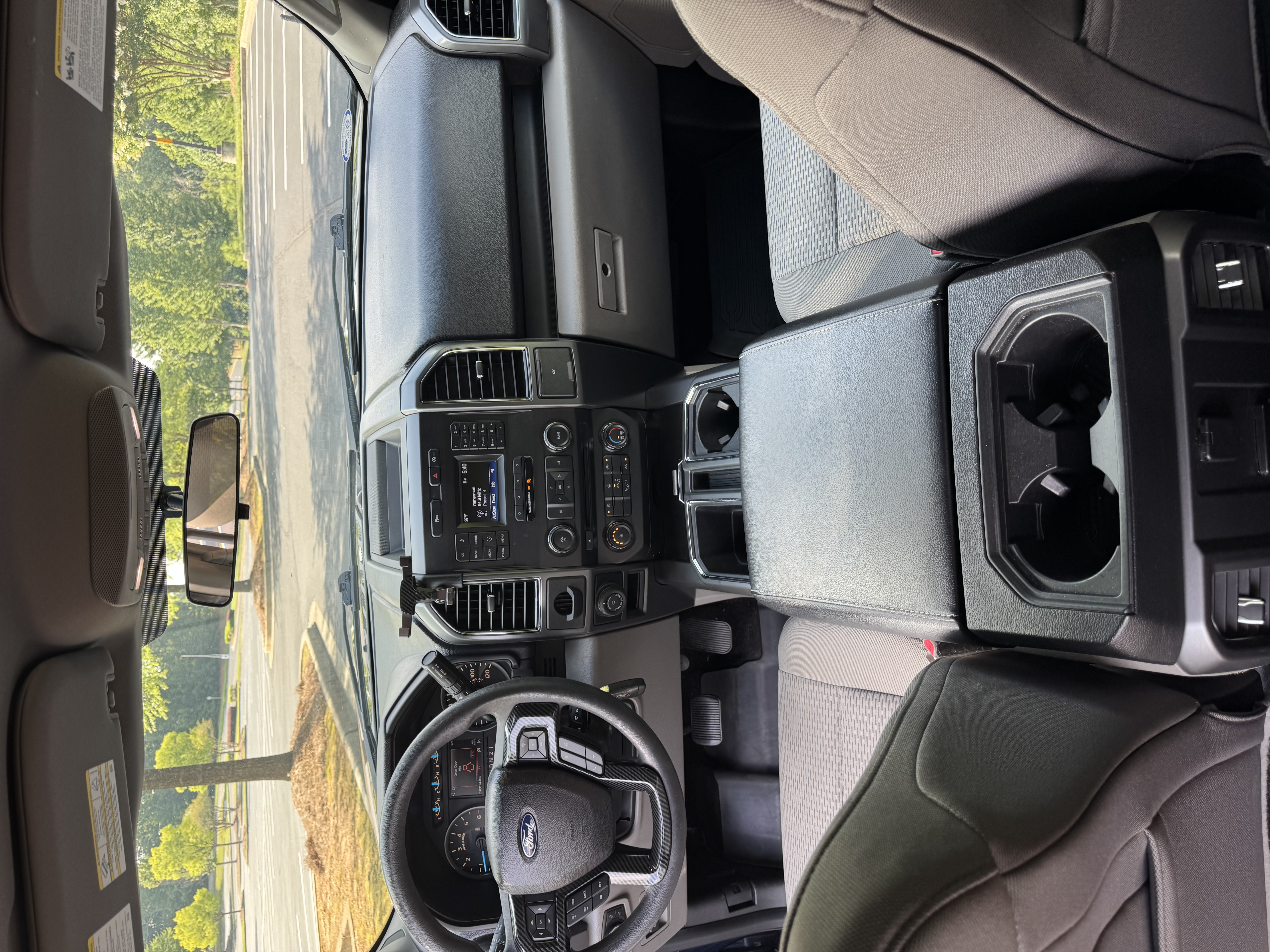 Used 2017 Ford F150 XLT w/ Trailer Tow Package RWD image 13