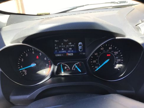 Used 2018 Ford Escape Titanium w/ Ford Safe & Smart Package image 11