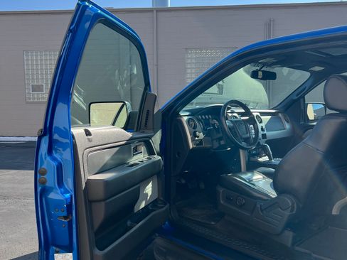 Used 2010 Ford F150 Raptor image 18