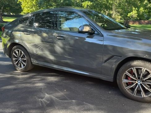 Used 2023 BMW X6 M50i w/ Shadowloine Package AWD/4WD image 9
