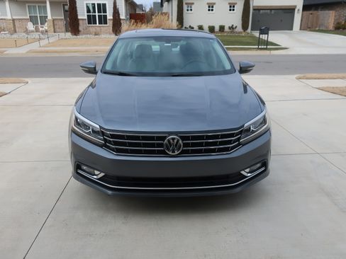 Used 2016 Volkswagen Passat 1.8T SE image 4