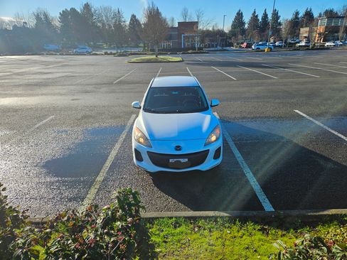 Used 2012 MAZDA MAZDA3 i Sport image 29