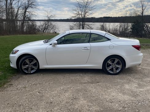 Used 2014 Lexus IS 350C w/ Navigation System Package image 16