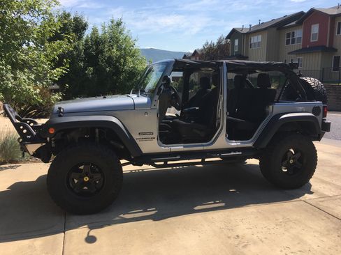 Used 2013 Jeep Wrangler Unlimited Sport AWD/4WD image 13