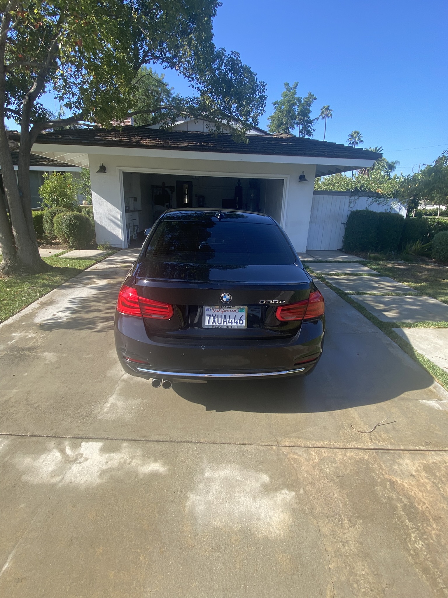 Used 2017 BMW 330e RWD image 4