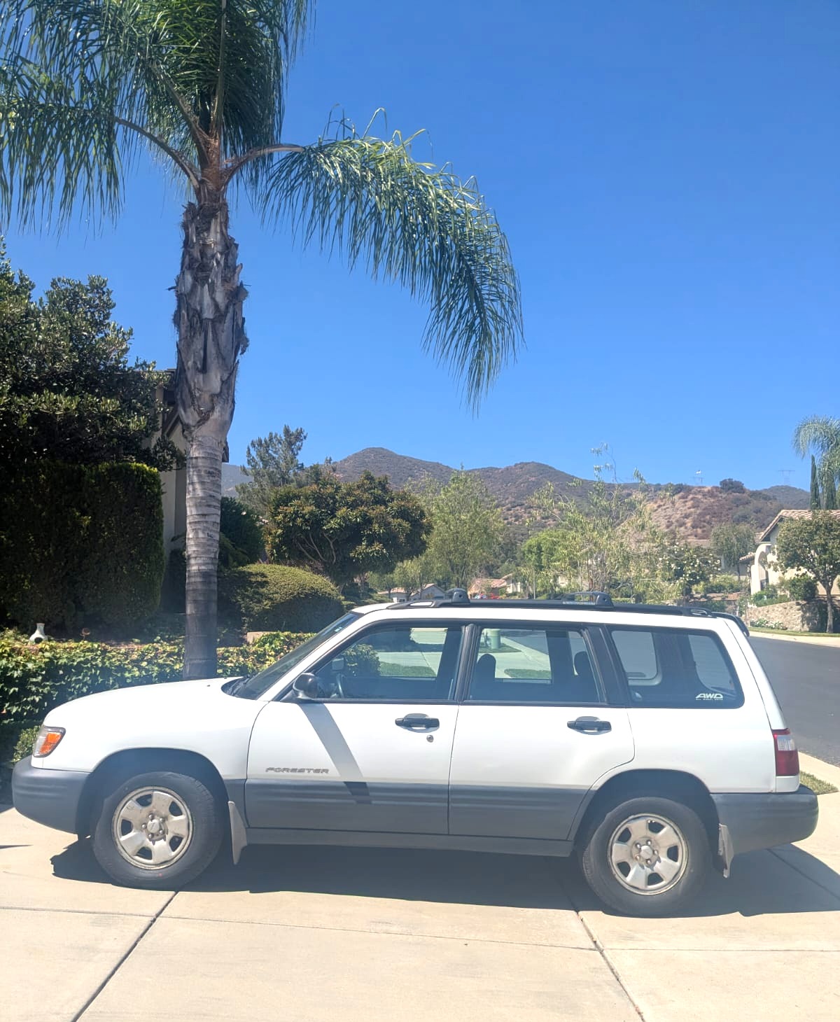 Used 2002 Subaru Forester L AWD/4WD image 1