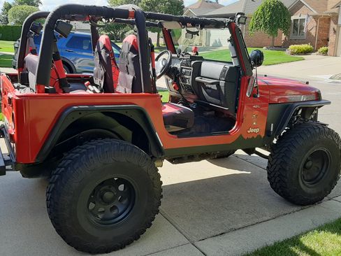 Used 1998 Jeep Wrangler Sport image 5