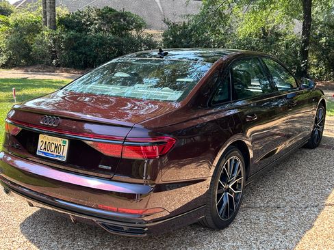 Used 2021 Audi A8 L 4.0T image 9