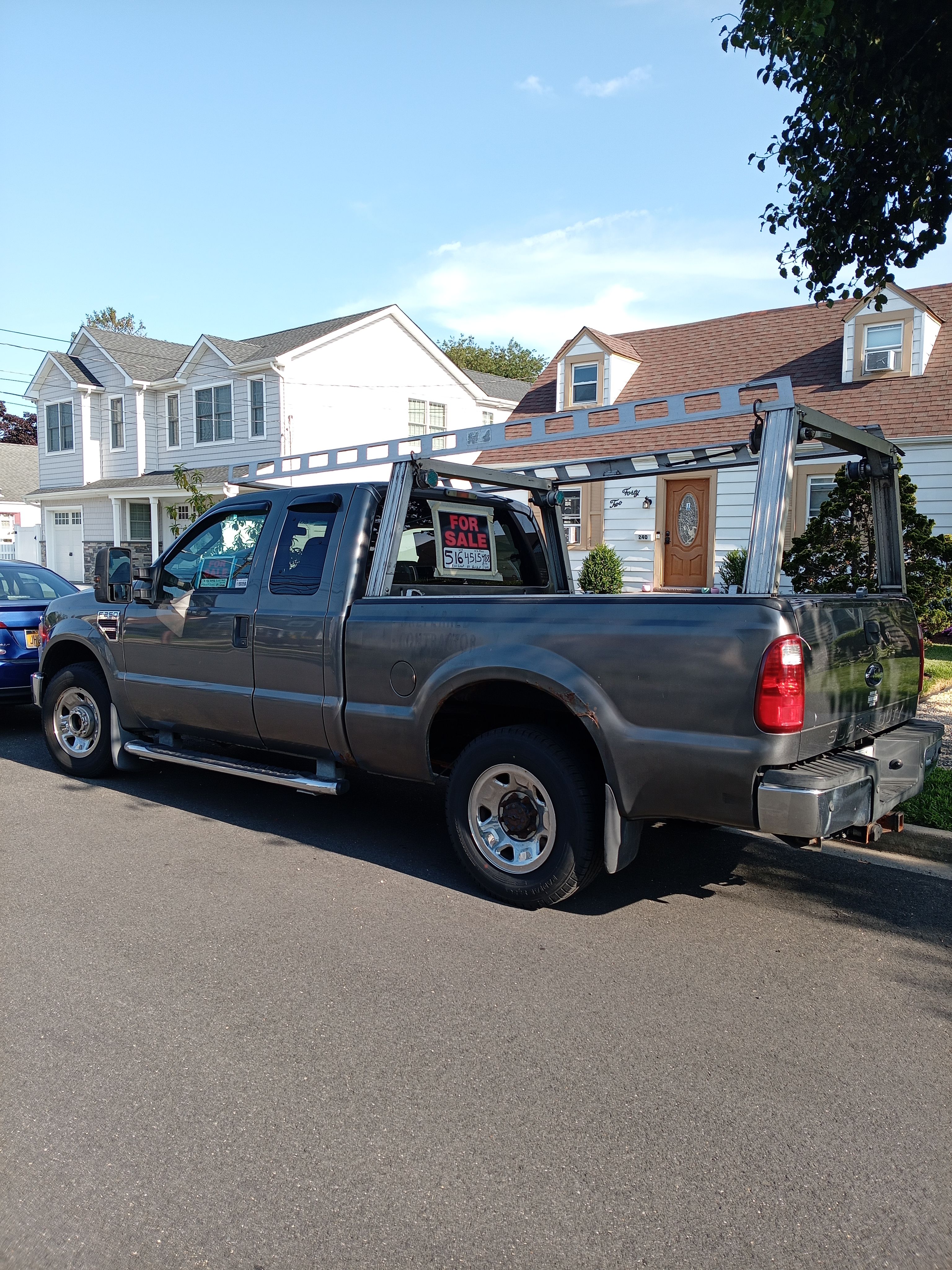 Used 2009 Ford F250 XLT RWD image 1