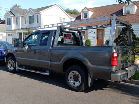 Used 2009 Ford F250 XLT RWD image 1